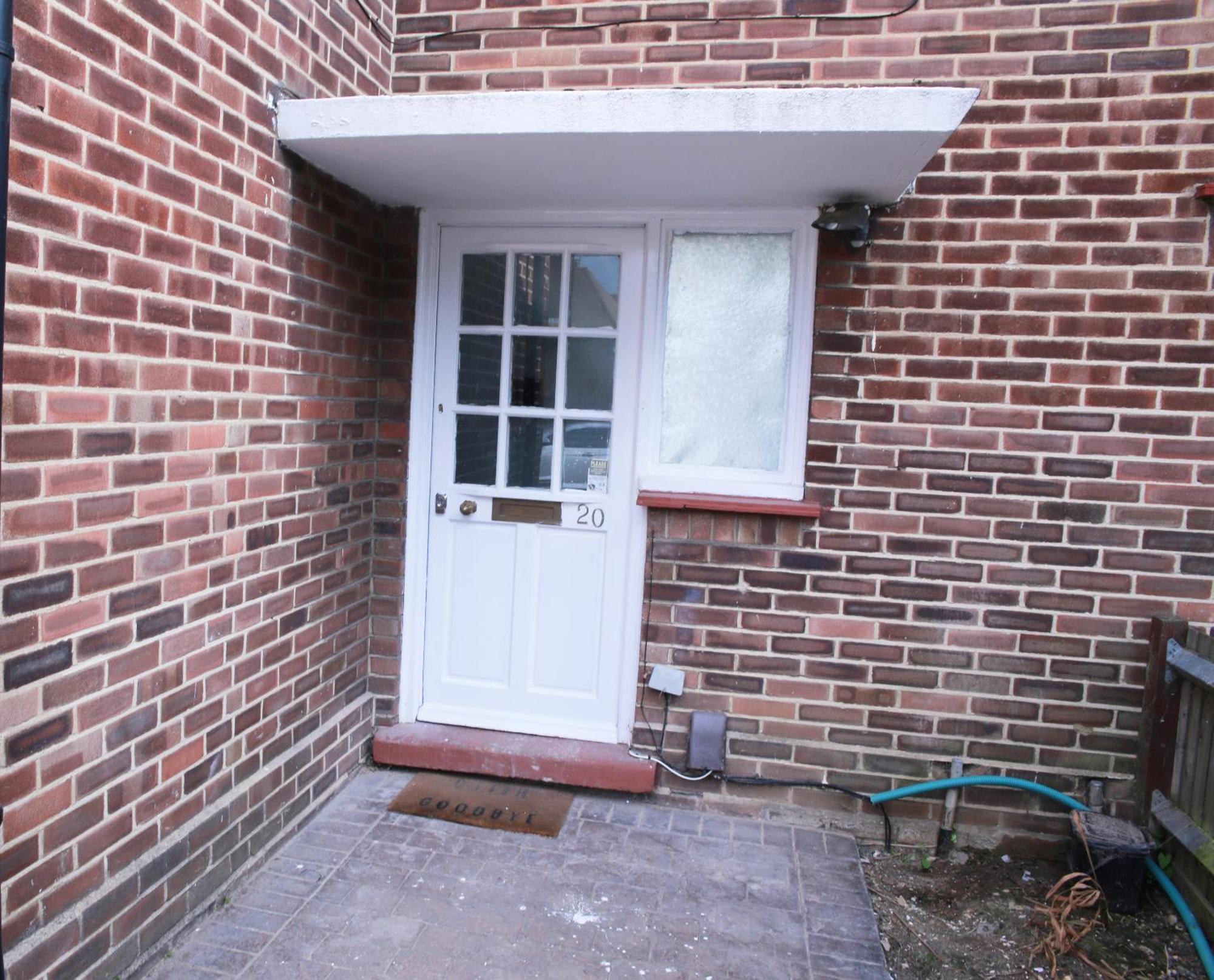 Lovely Apartment With Free Parking On Premises. Londra Dış mekan fotoğraf