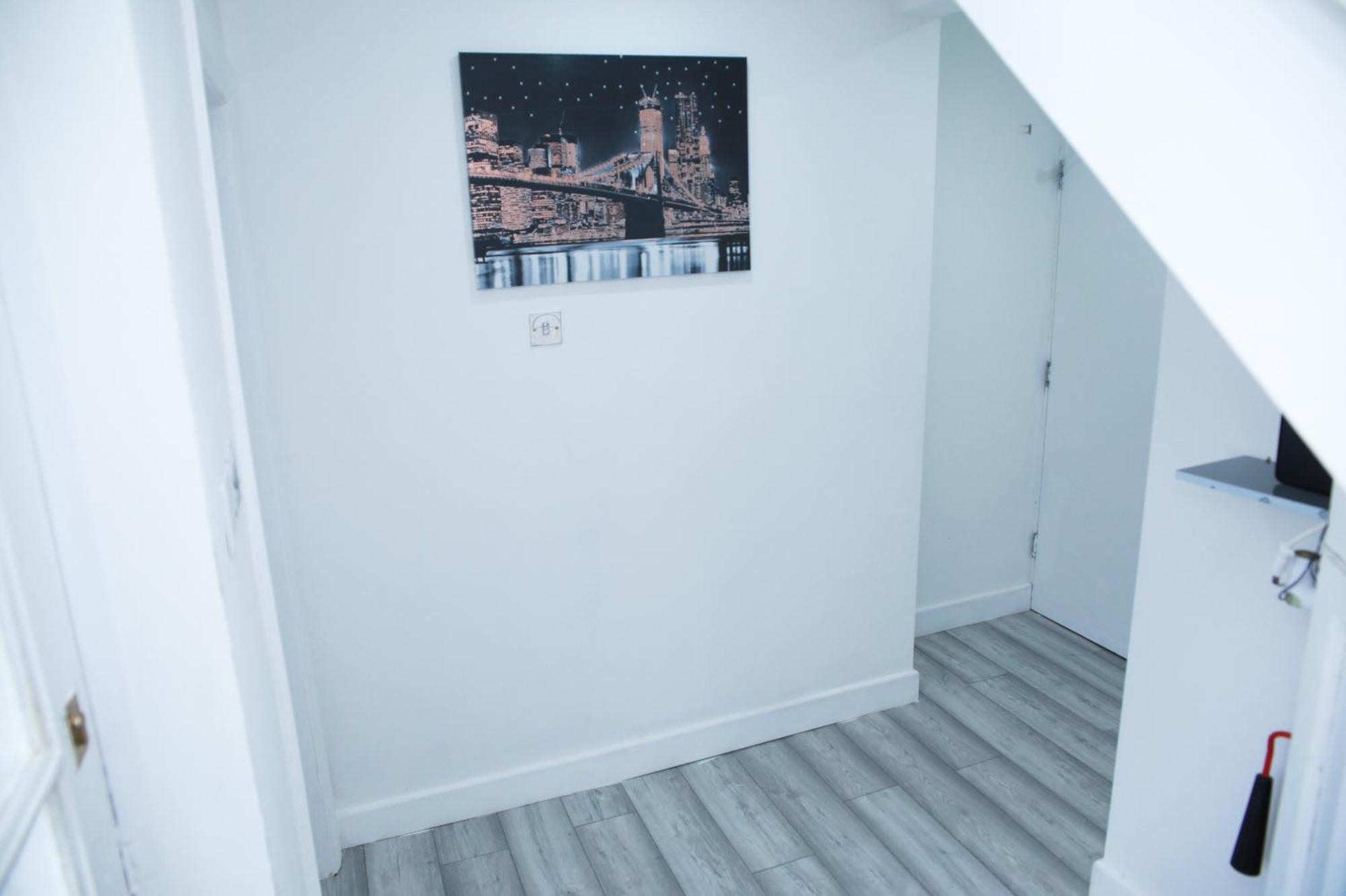 Lovely Apartment With Free Parking On Premises. Londra Dış mekan fotoğraf